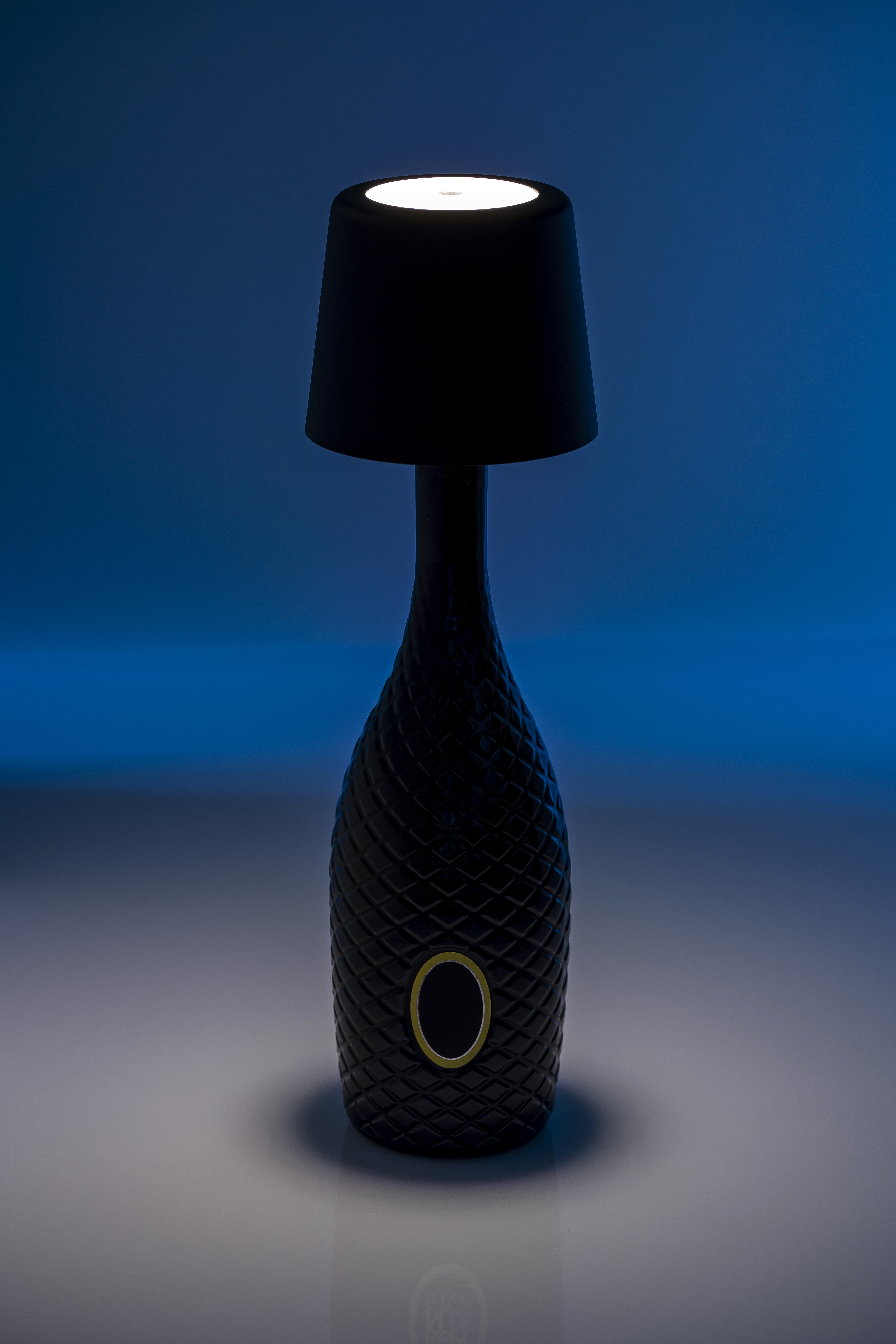 FARO height-adjustable dimmable table lamp