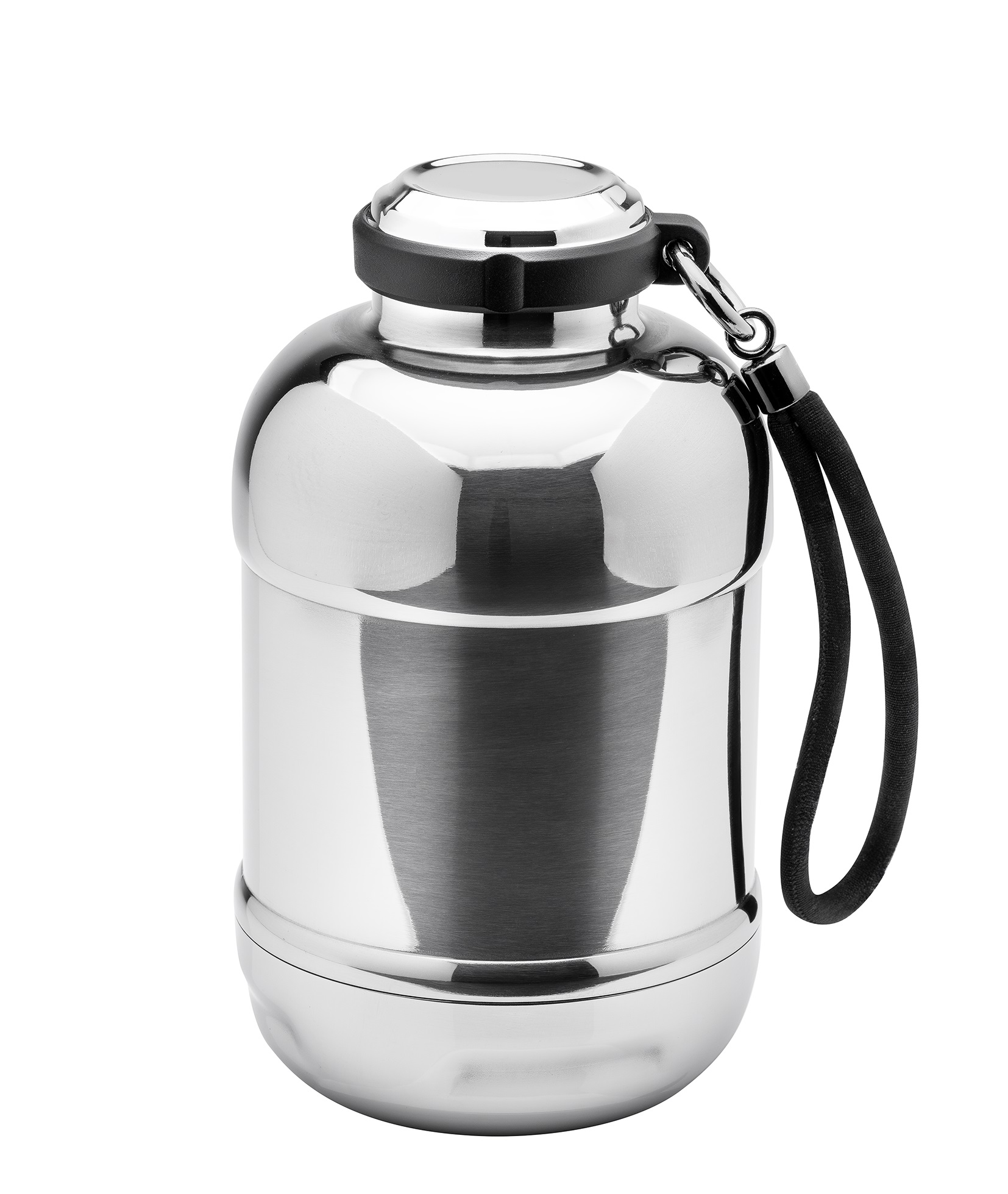 Elegant, hand-polished stainless steel water bottle with a capacity of 685 ml